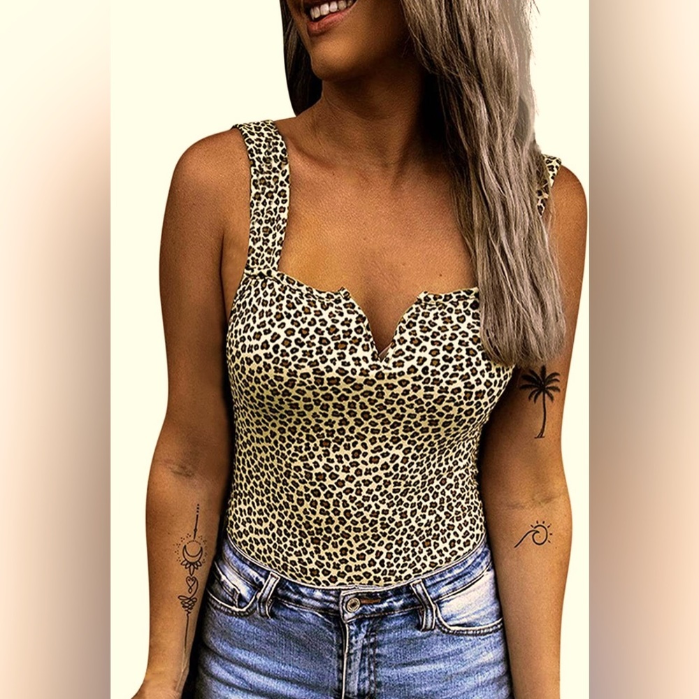Sleeveless, Leopard Print, Slit Neck Bodysuit